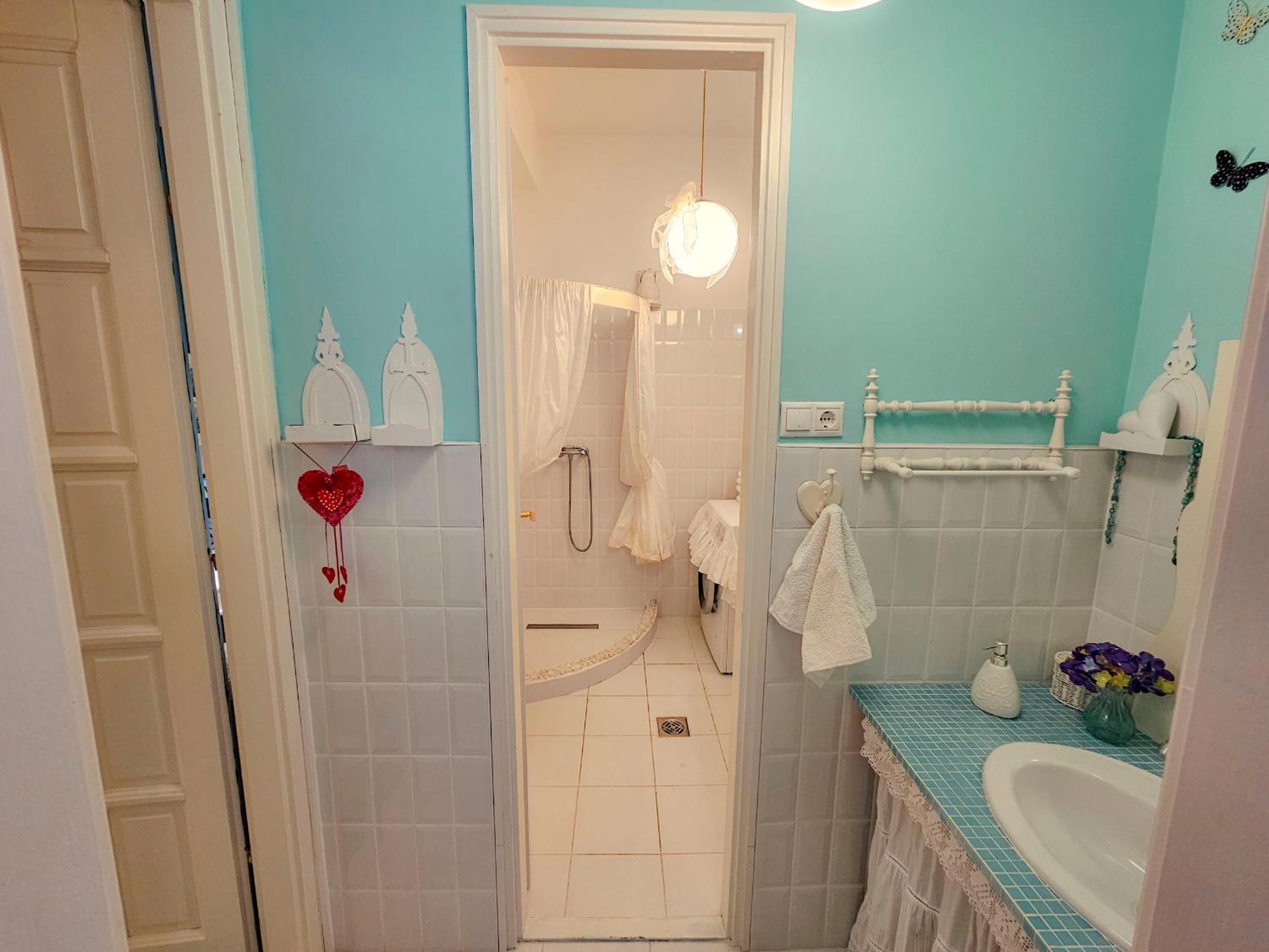 Feher Tulipan Apartman Hotel Debrecen Buitenkant foto