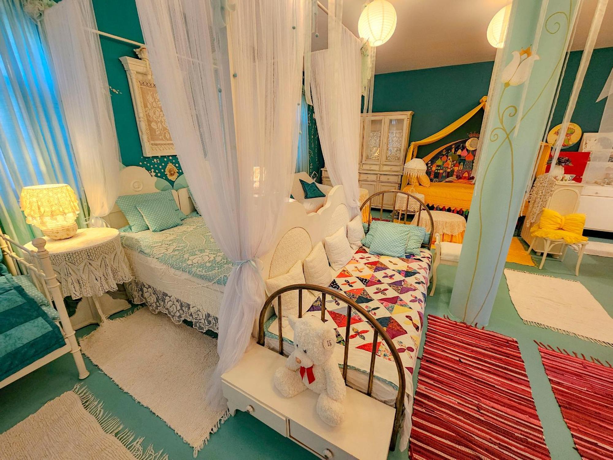 Feher Tulipan Apartman Hotel Debrecen Buitenkant foto