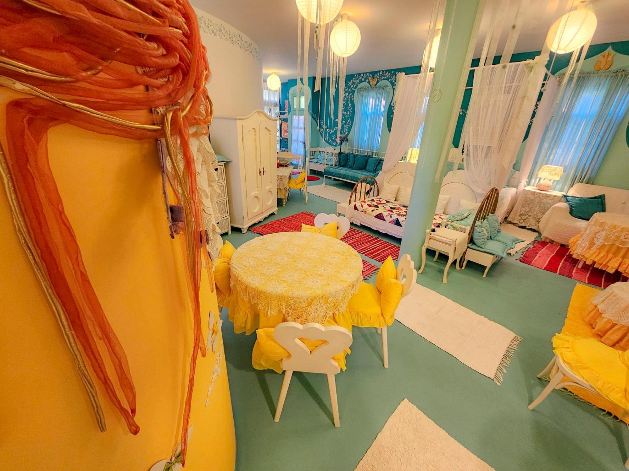 Feher Tulipan Apartman Hotel Debrecen Buitenkant foto