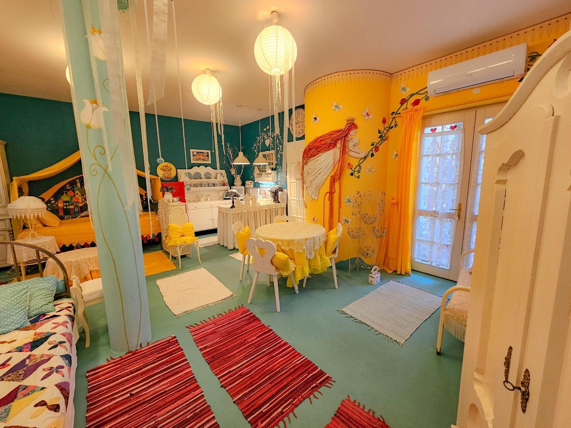 Feher Tulipan Apartman Hotel Debrecen Buitenkant foto