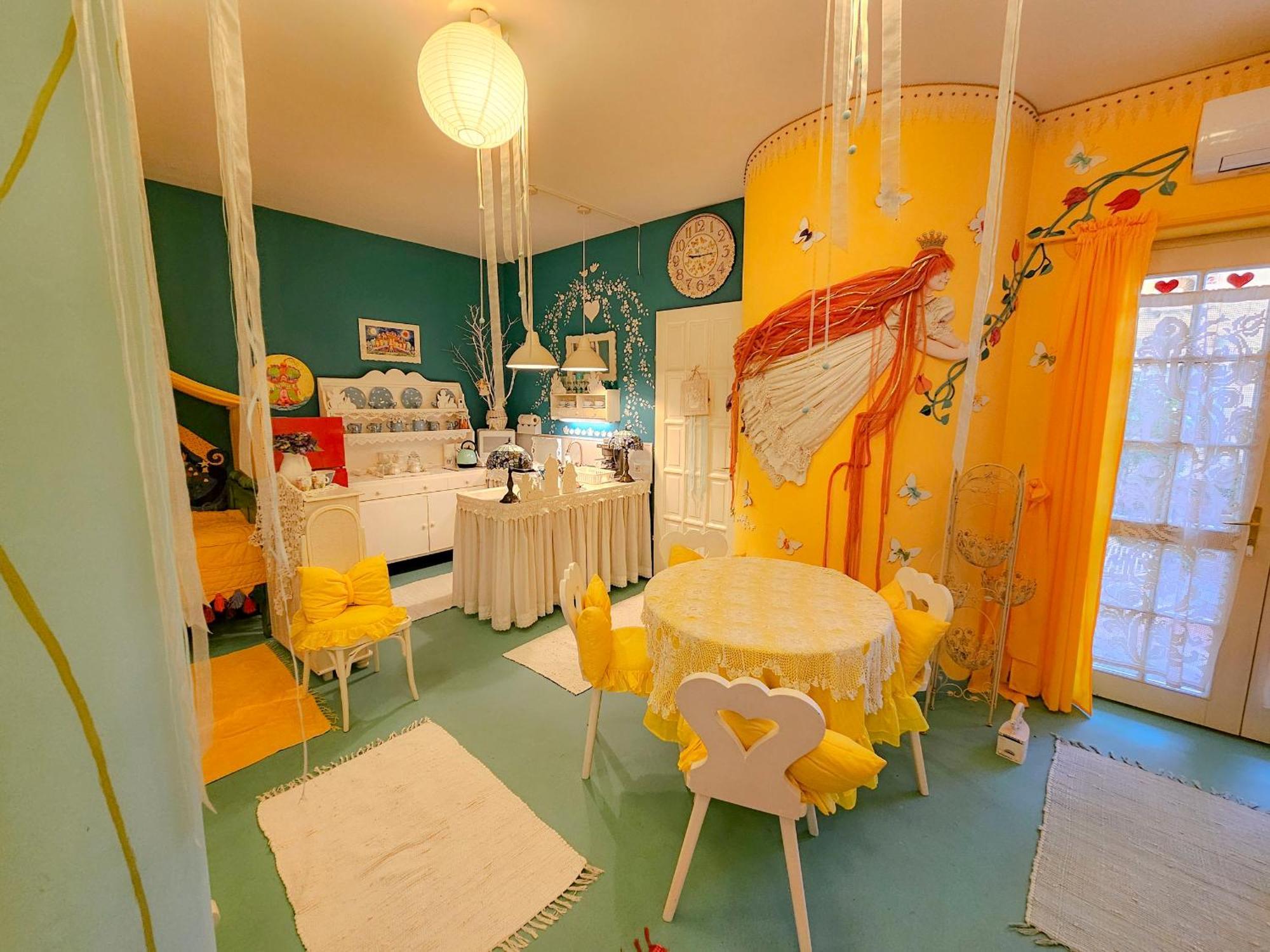 Feher Tulipan Apartman Hotel Debrecen Buitenkant foto